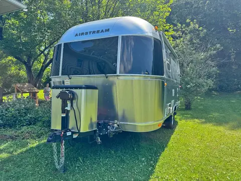 2021 Airstream Caravel 19CB — photo 1
