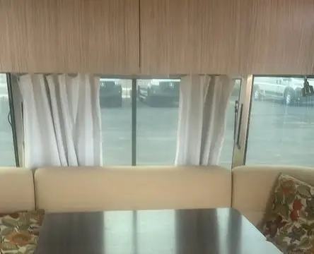 2019 Airstream Flying Cloud 26RB — photo 5