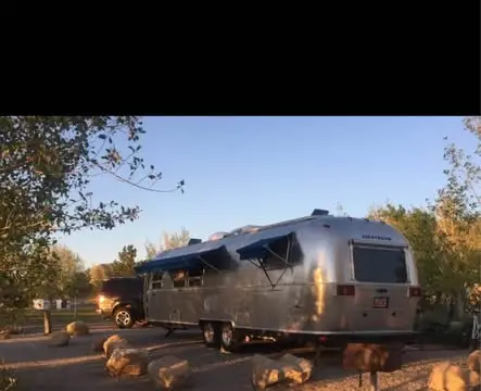 2005 Airstream Classic 30 ft — photo 2