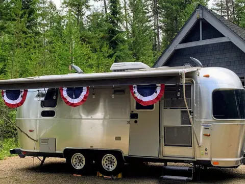 2013 Airstream International Serenity 23D — photo 1