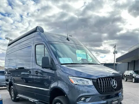 2026 Airstream Tommy Bahama Interstate 19 AP — photo 3