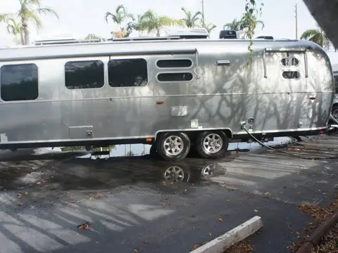 2020 Airstream Flying Cloud — photo 4