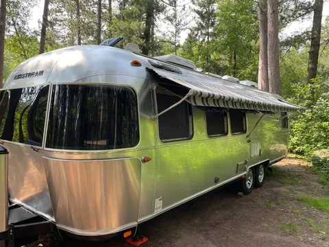 2020 Airstream Classic RBQ; — photo 3