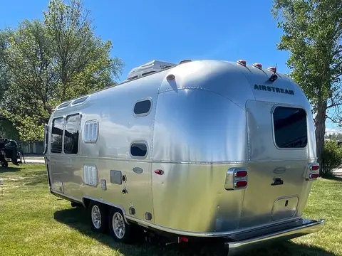 2019 Airstream Flying Cloud 23CB — photo 3