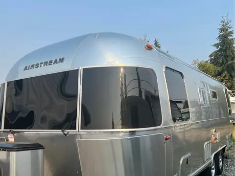 2021 Airstream Flying Cloud Twin — photo 5