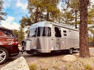 2022 Airstream Caravel — photo 1