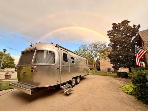 2020 Airstream Flying Cloud 25FB Twin — photo 1