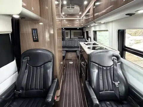 2018 Airstream Interstate — photo 2