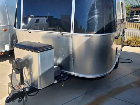 2022 Airstream Bambi 16RB — photo 1