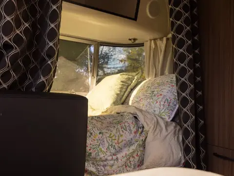 2020 Airstream Caravel 20FB — photo 4