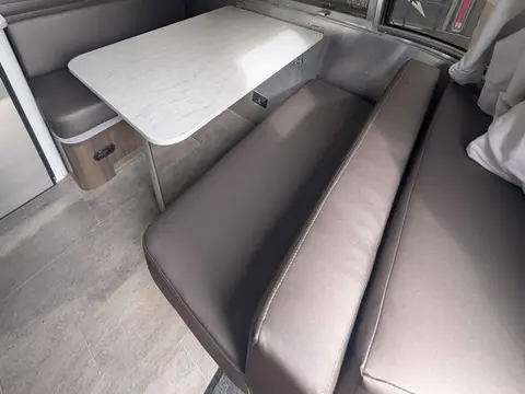 2022 Airstream Caravel 16RB — photo 5
