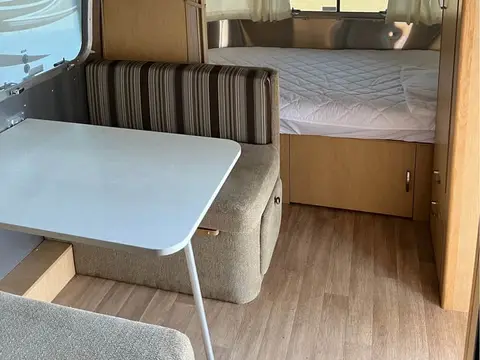 2011 Airstream Flying Cloud — photo 3