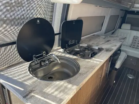 2019 Airstream Interstate Lounge EXT — photo 3