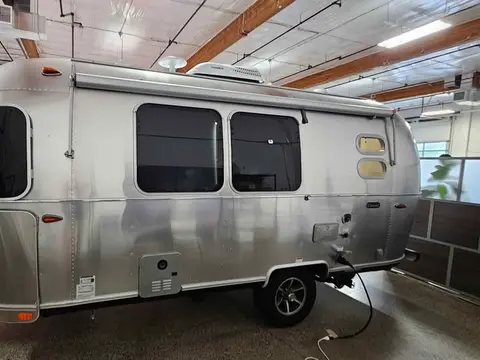 2024 Airstream Caravel 20FB — photo 4
