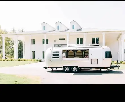2023 Airstream Flying Cloud — photo 2