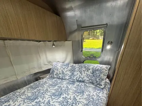 2019 Airstream Flying Cloud — photo 5