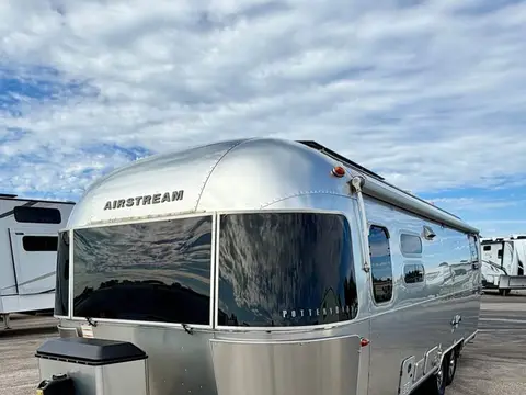 2023 Airstream Pottery Barn Special 28RB — photo 4