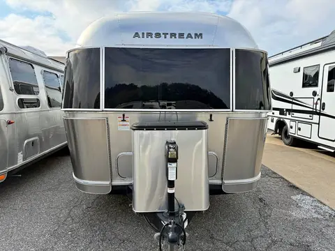 2021 Airstream Flying Cloud 30FB Bunk; — photo 1