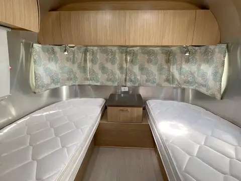 2019 Airstream Flying Cloud 25FB — photo 5