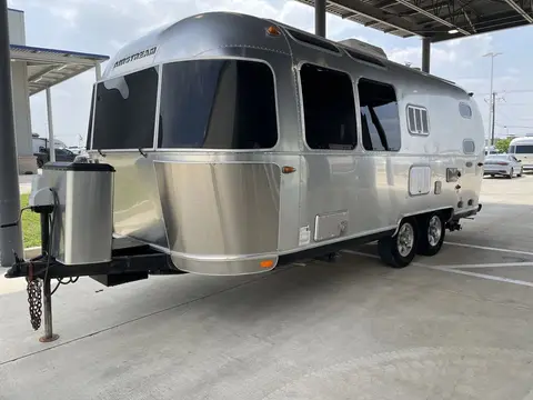 2018 Airstream Flying Cloud 23CB; — photo 2