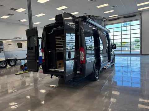 2027 Airstream Rangeline 21PS Pop Top — photo 5