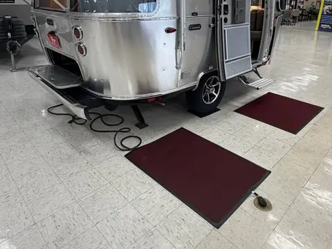 2024 Airstream Caravel 16RB — photo 2