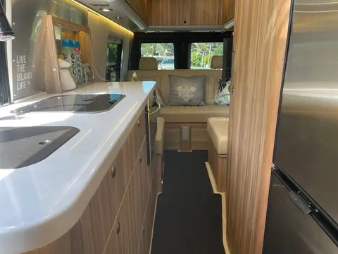 2022 Airstream Interstate — photo 3