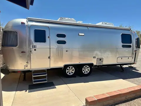 2023 Airstream Flying Cloud — photo 1