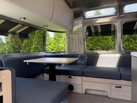 2023 Airstream Globetrotter — photo 5