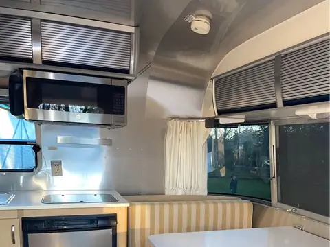 2012 Airstream Bambi — photo 3