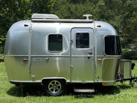 2020 Airstream Bambi — photo 2