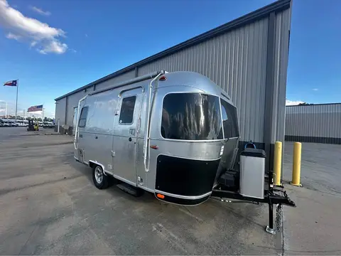 2022 Airstream Bambi 19CB — photo 1