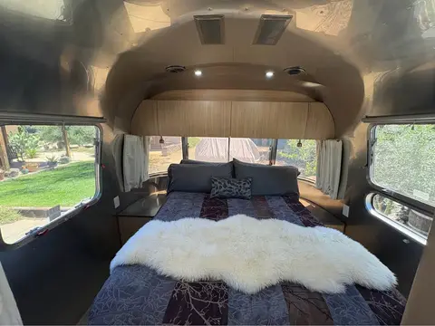 2017 Airstream Flying Cloud 27’ FB 27 ft — photo 5