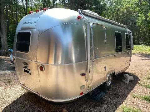 2014 Airstream Bambi 22FB — photo 4