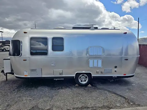 2019 Airstream Bambi 22FB — photo 1