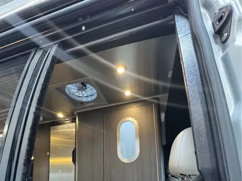 2023 Airstream Interstate M 19 4x4 — photo 4