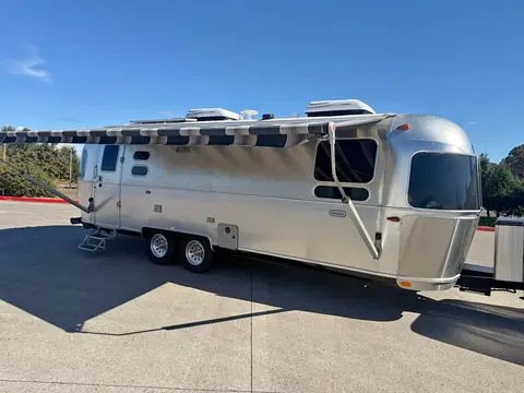 2022 Airstream Globetrotter 27FB — photo 1