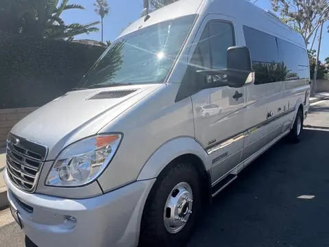 2010 Airstream Interstate — photo 2