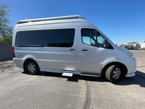 2022 Airstream Interstate 19 — photo 5