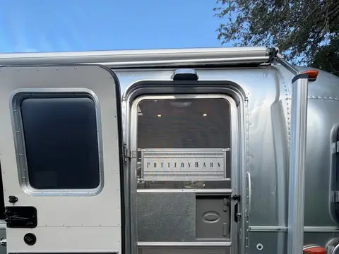 2022 Airstream Pottery Barn Special Edition (28RBQ — photo 5