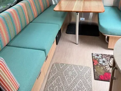 2018 Airstream Flying Cloud 25 ft — photo 3