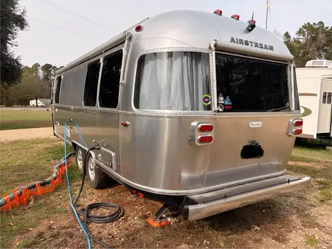 2022 Airstream Flying Cloud 25 FB — photo 4