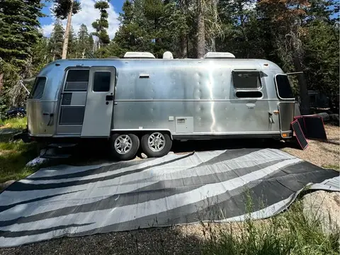 2014 Airstream International Sterling 27FB — photo 5