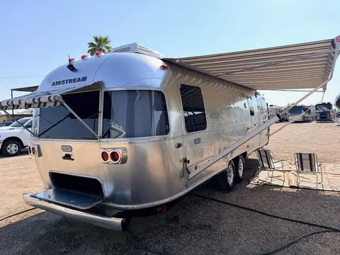 2021 Airstream Classic 30RBT — photo 5