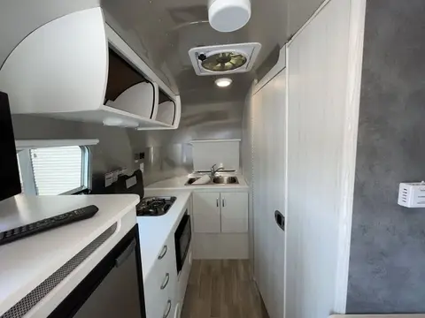 2024 Airstream Bambi 20FB — photo 2