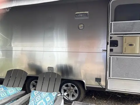 2005 Airstream Safari SL 28 ft — photo 3