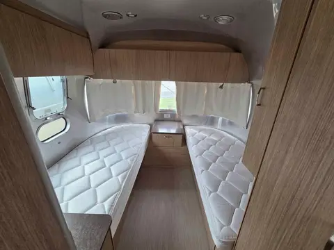 2019 Airstream Flying Cloud 26RB — photo 5
