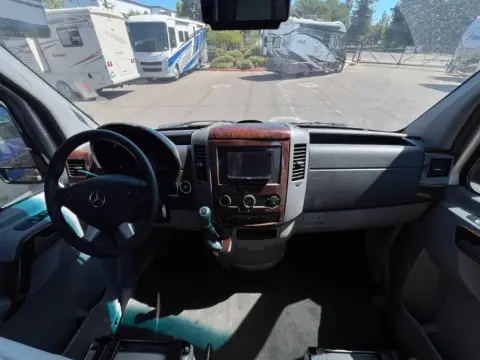 2016 Airstream Interstate 24GT — photo 2