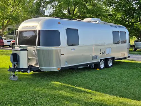 2014 Airstream International Signature — photo 1