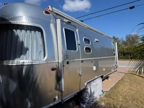2021 Airstream Globetrotter — photo 4